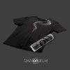 Moray Black T-Shirt - Men's Moray Black T-Shirt uomo sagomata con la murena, con cuciture laterali. Tessuto con una piacevole resa al tatto. Realizzata in 100% cotone 105 gr/m2