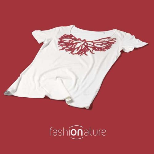 Women’s corallo White T-Shirt raffigura un corallo stampato come se fosse un gioiello intorno al collo