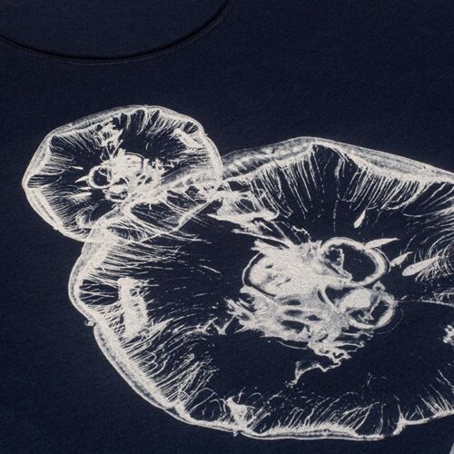 Aurelia aurita T-Shirt - la maglietta con la medusa quadrifoglio